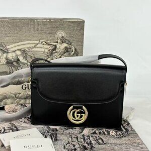 Gucci bags are new, trendy and versatile, interpreting high-end fashion attitude